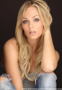 laura-vandervoort-and-blue-eyes-gallery.png